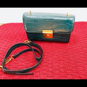 Emerald and gold clutch purse w/ attachable strap
